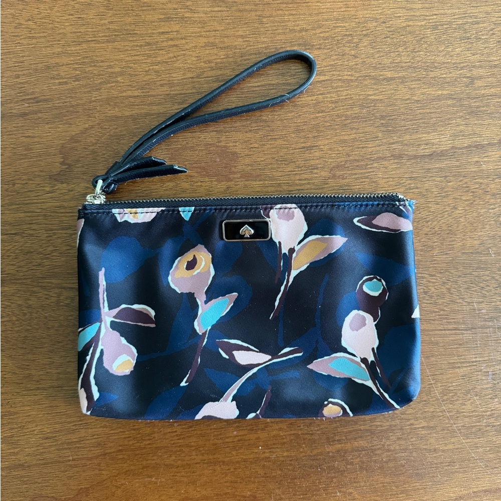 Kate Spade dawn rose wristlet